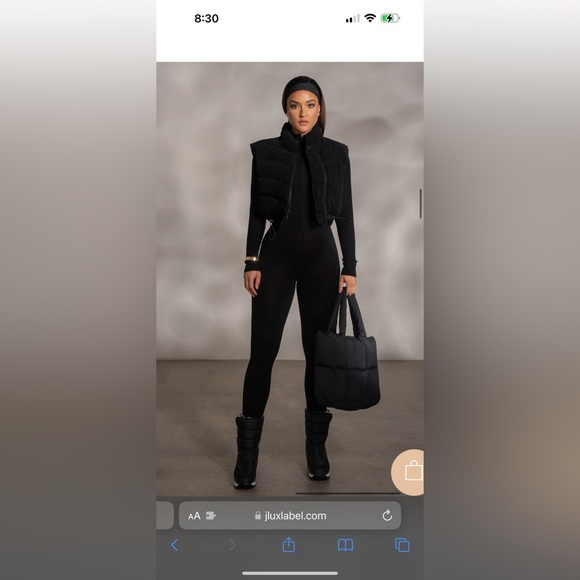 JLUX Label Jumpsuit 🖤 - Picture 2 of 5